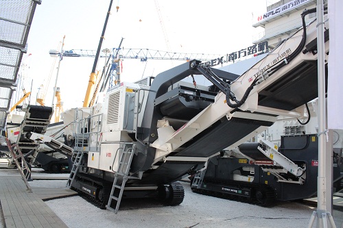 特雷克斯南方路機(jī)1-111型、1-111RS型履帶移動式破碎站