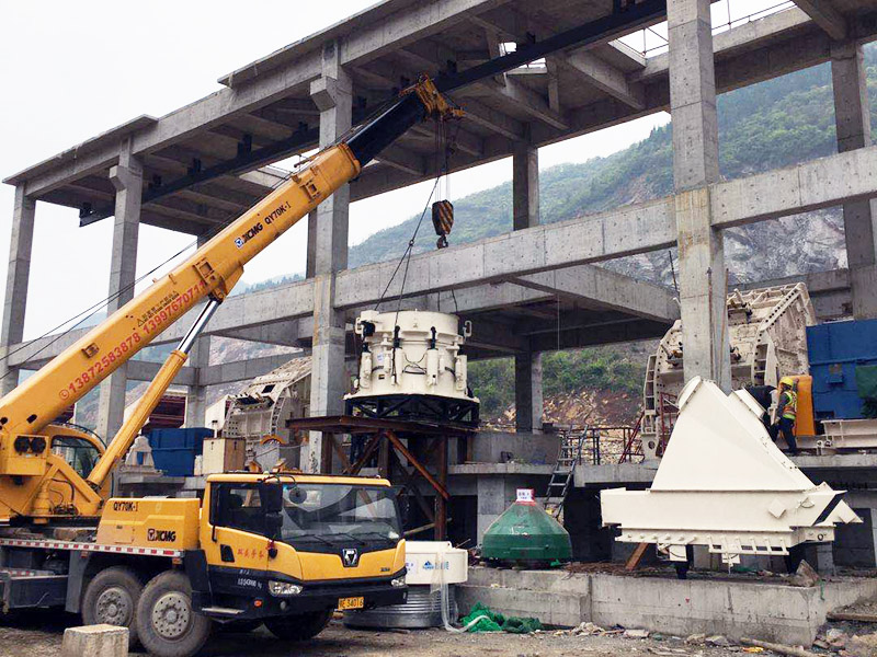 戰(zhàn)勝疫情|華新水泥(長陽)時產(chǎn)2000噸骨料生產(chǎn)EPCO項目緊張施工中
