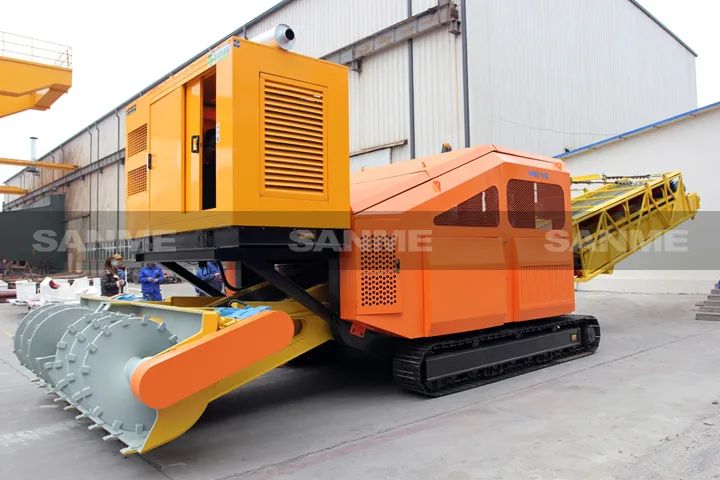 顛覆傳統(tǒng)裝車方式，山美履帶式取料機(jī)助您實(shí)現(xiàn)降本增效、節(jié)能減排！