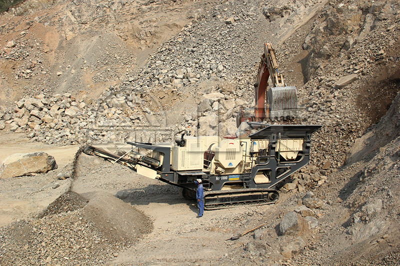 移動(dòng)履帶破碎機(jī)怎么買才能價(jià)格更實(shí)惠？