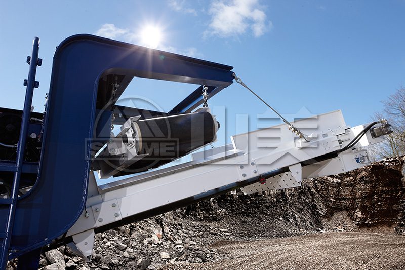 一臺移動履帶式破碎機多少錢？