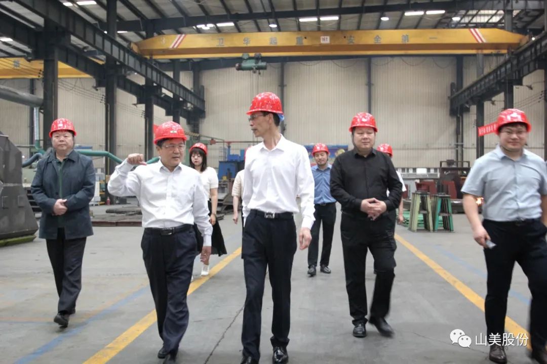 聚焦 | 熱烈歡迎中國砂石協(xié)會胡會長一行蒞臨上海山美股份鄭州基地指導(dǎo)交流！