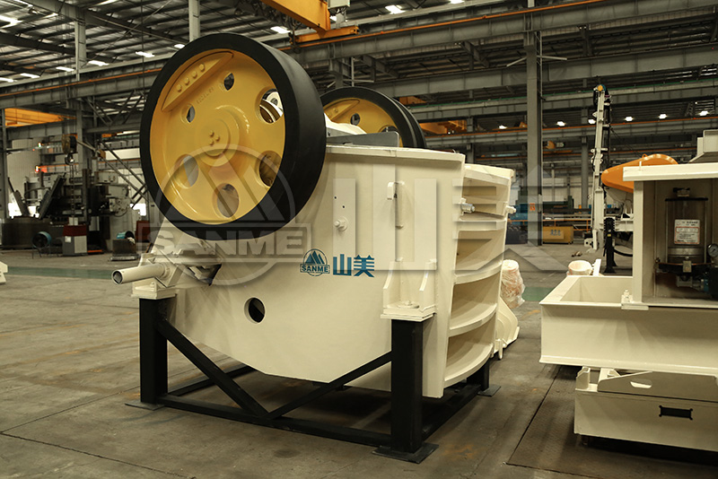 制砂生產(chǎn)線(xiàn)需要哪些破碎設(shè)備呢？