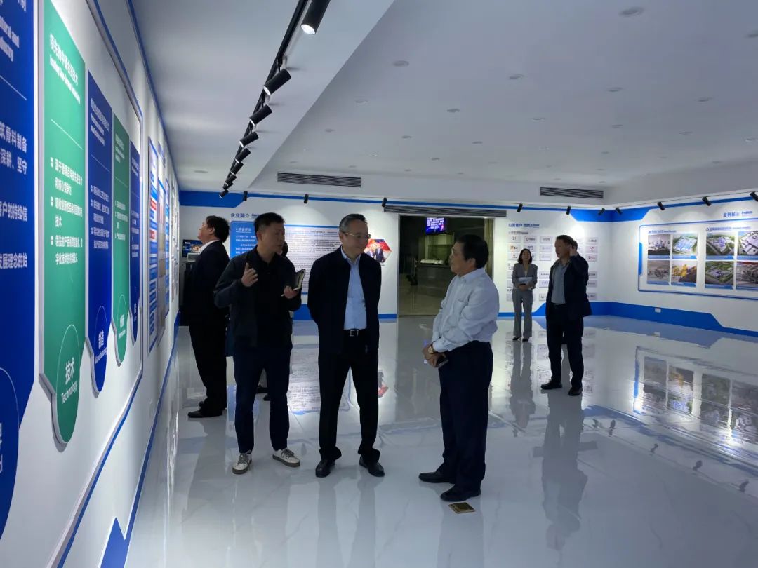 奉賢區(qū)人大常委會(huì)黨組書記、主任張培榮一行蒞臨上海山美股份開展“優(yōu)環(huán)境、穩(wěn)經(jīng)濟(jì)”大走訪大調(diào)研