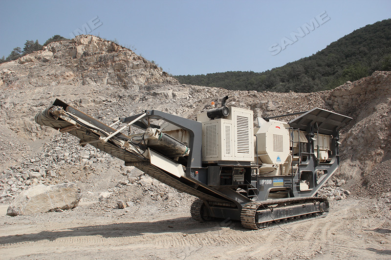 碎石生產(chǎn)線應(yīng)該選擇固定式還是移動式？