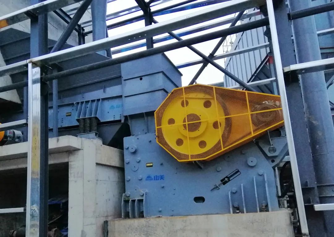 軟硬兼吃，高效粗碎——山美JC系列顎式破碎機(jī)實(shí)力解析