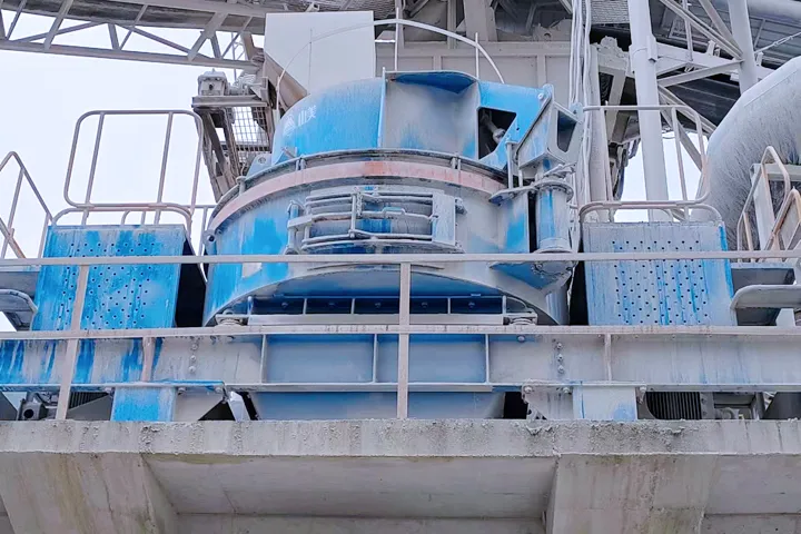 VC7系列立式?jīng)_擊破碎機(jī)——多領(lǐng)域適用，展現(xiàn)強(qiáng)大實(shí)力